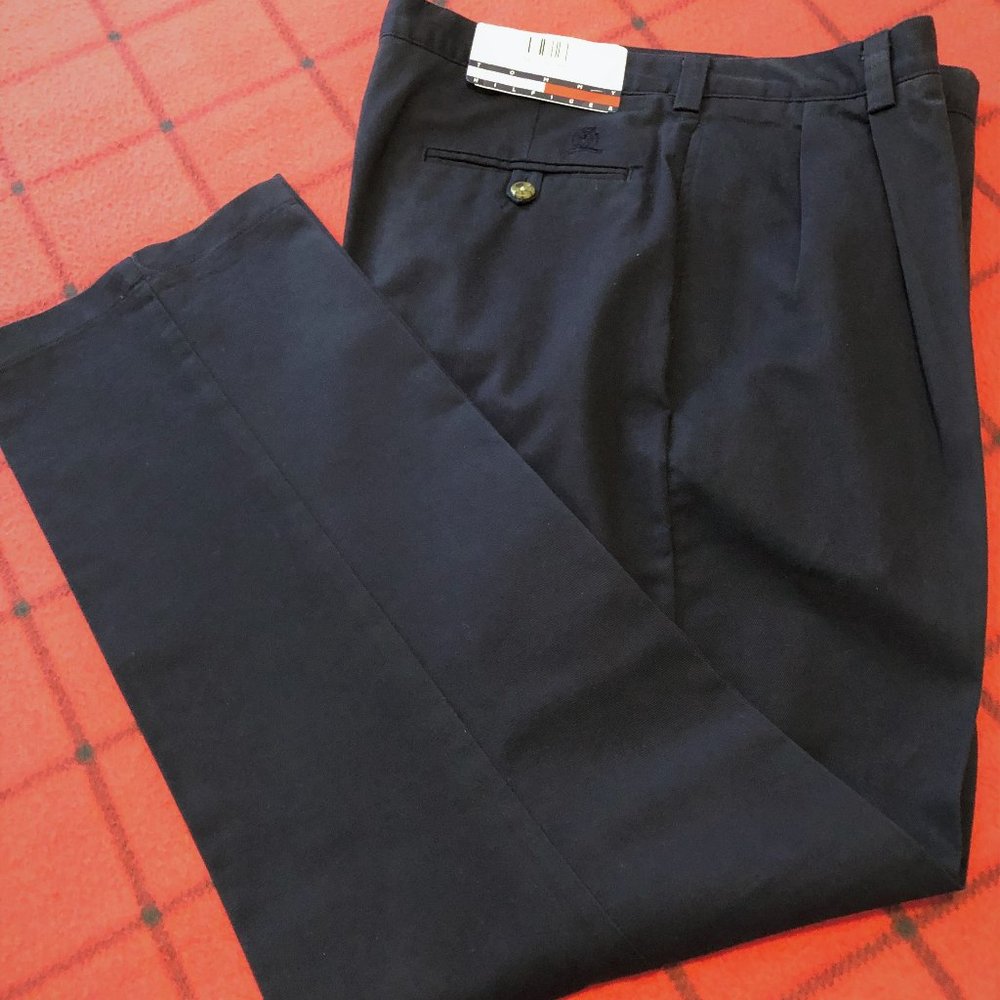 NWT Tommy Hilfiger Men's 36 x 32 Khaki Chino Pants